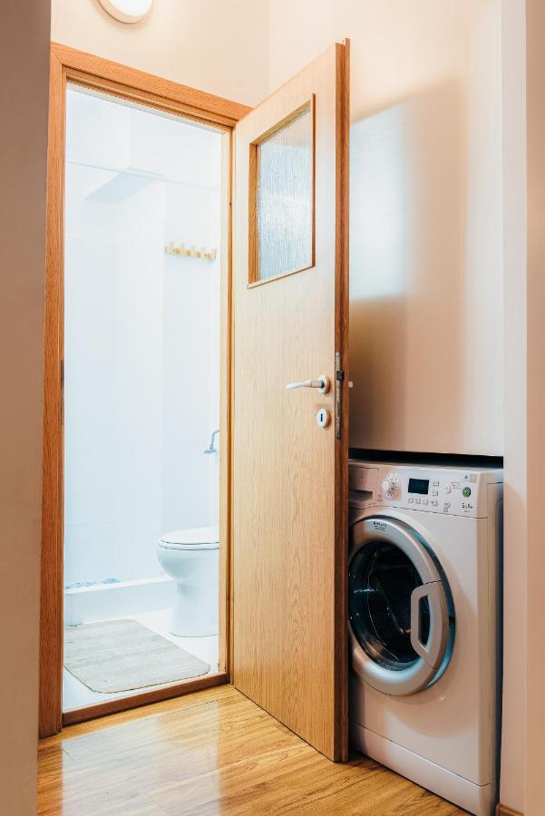City Center Downtown Apartment Bukares Bagian luar foto