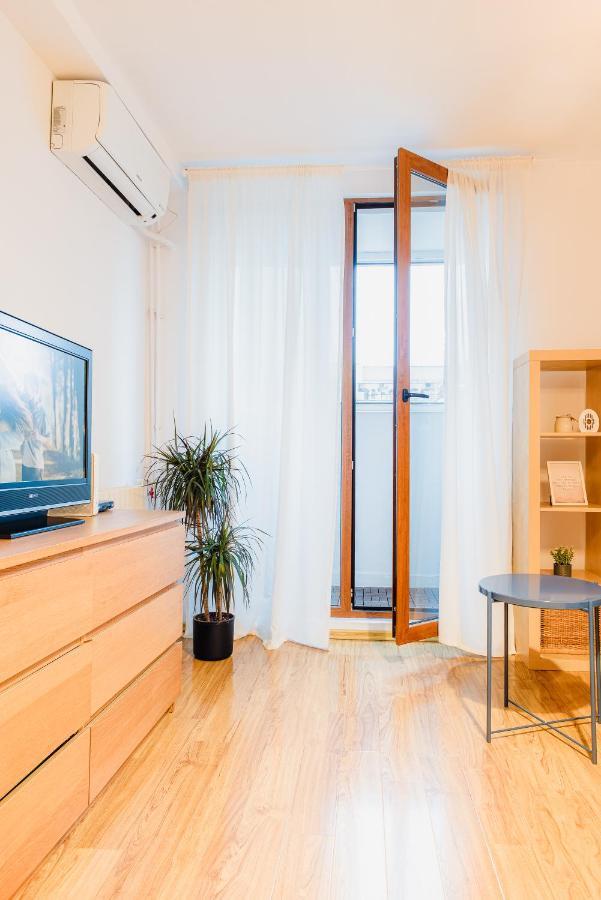 City Center Downtown Apartment Bukares Bagian luar foto