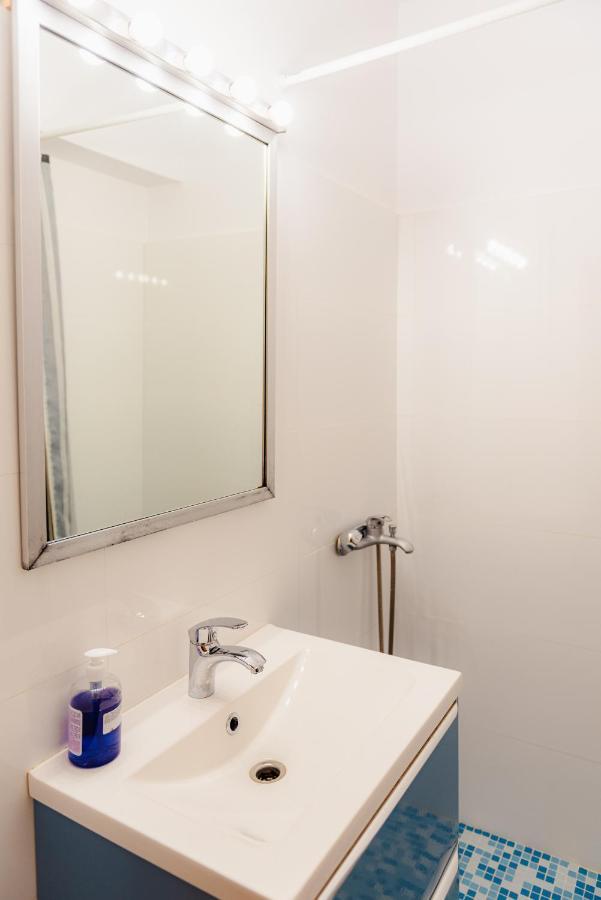 City Center Downtown Apartment Bukares Bagian luar foto