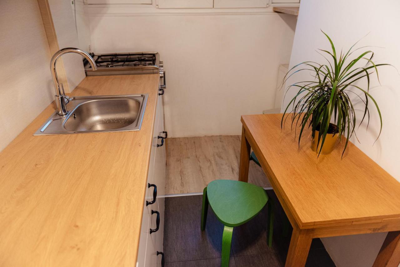 City Center Downtown Apartment Bukares Bagian luar foto