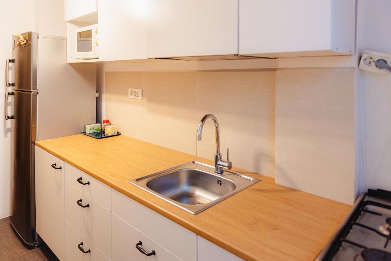 City Center Downtown Apartment Bukares Bagian luar foto