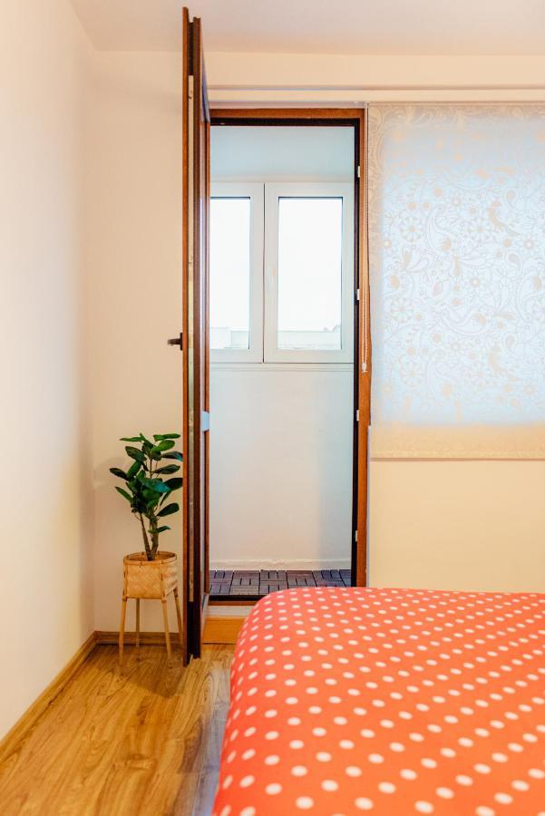 City Center Downtown Apartment Bukares Bagian luar foto